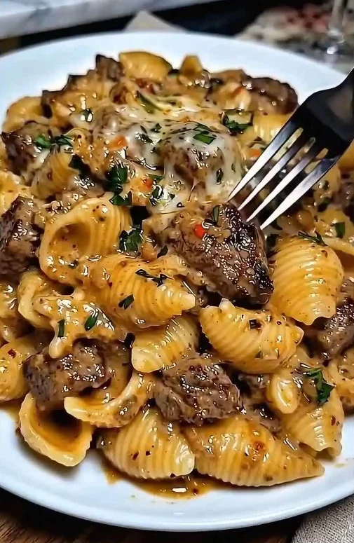 Creamy Paprika Steak Shells