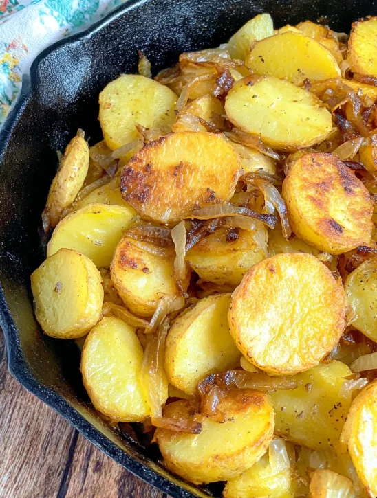 Moms Fried Potatoes Onions