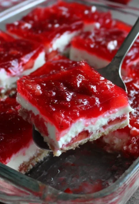 Sour Cream Strawberry Salad