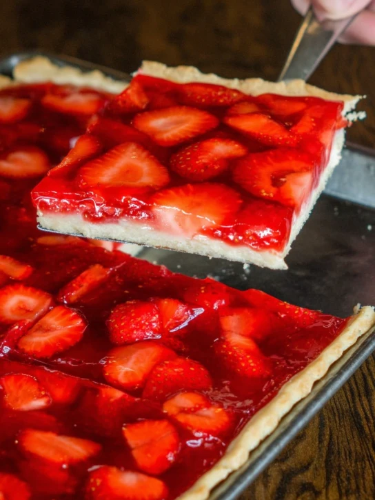 Easy Strawberry Slab Pie