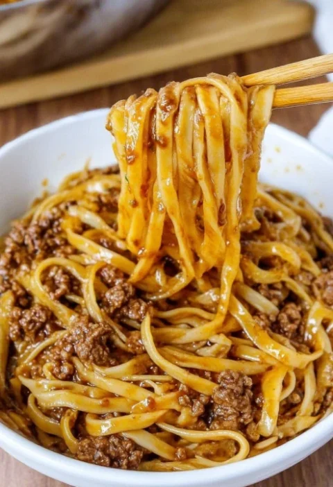 Mongolian Ground Beef Noodles