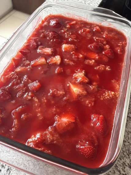 Sour Cream Strawberry Salad