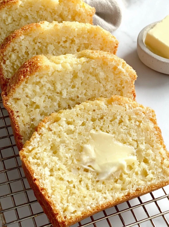 Amish Sour Cream Cornbread