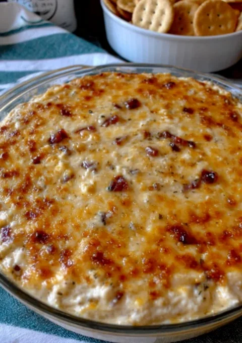 Cheesy Spinach Artichoke Dip