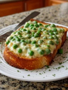 Old-Fashioned Cheesy Peas On Toast